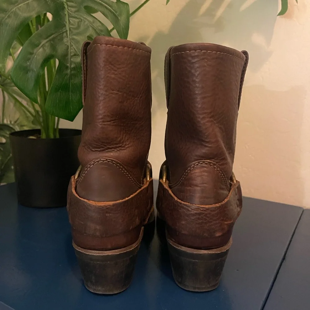 Frye Classic Harness Brown Leather Western Women’s Boots 6.5 Neoprene SoleTech - Picture 2 of 12